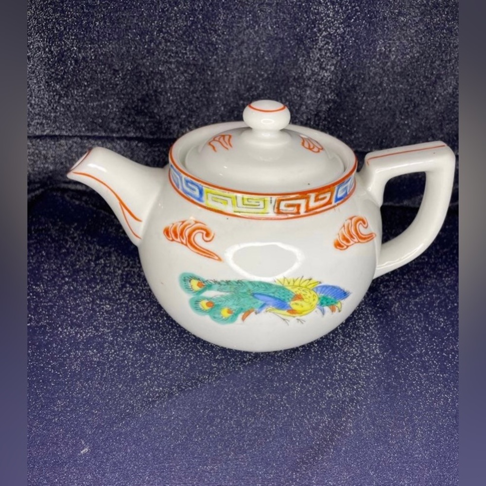 Vintage Ware Heavy Duty Chinese Dragon and Phoenix Design Tea Pot